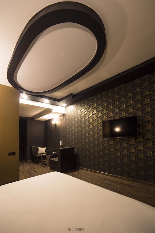 Voyage Hotel Ереван Екстериор снимка